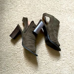 Green high heels - block heel